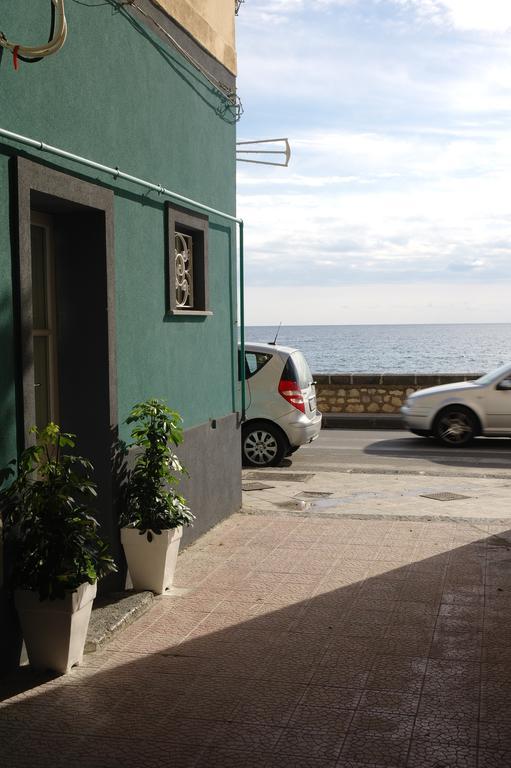 La Casa Dei Nonni Apartment Giardini Naxos Phòng bức ảnh